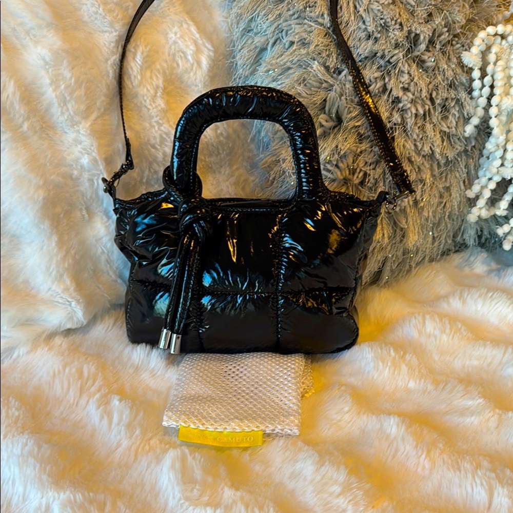NWOT Vince Camuto puffed Crossbody